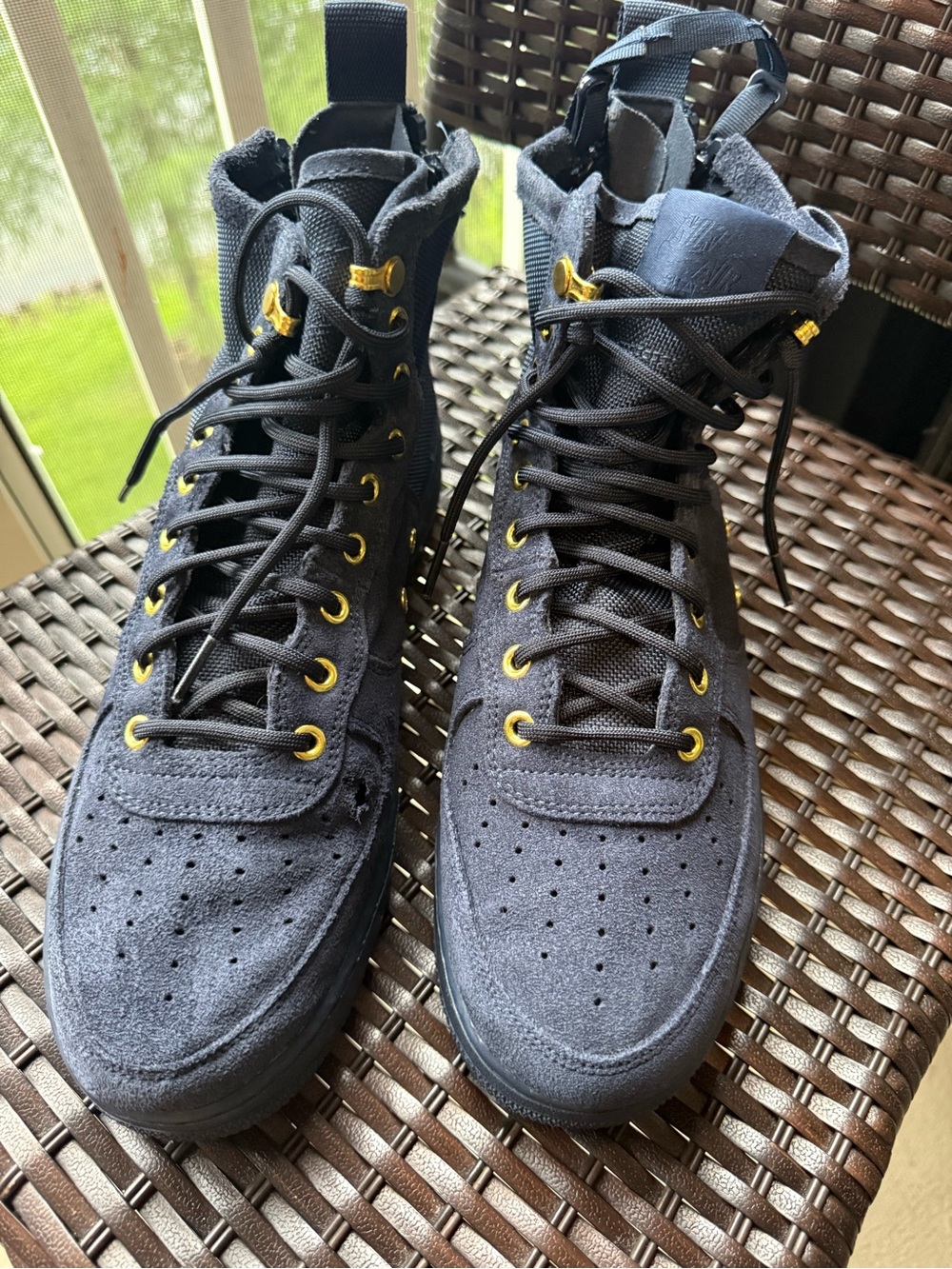 Nike SF Air Force 1 Mid Triple Black Suede Tactical Boots Men’s Size 10‎